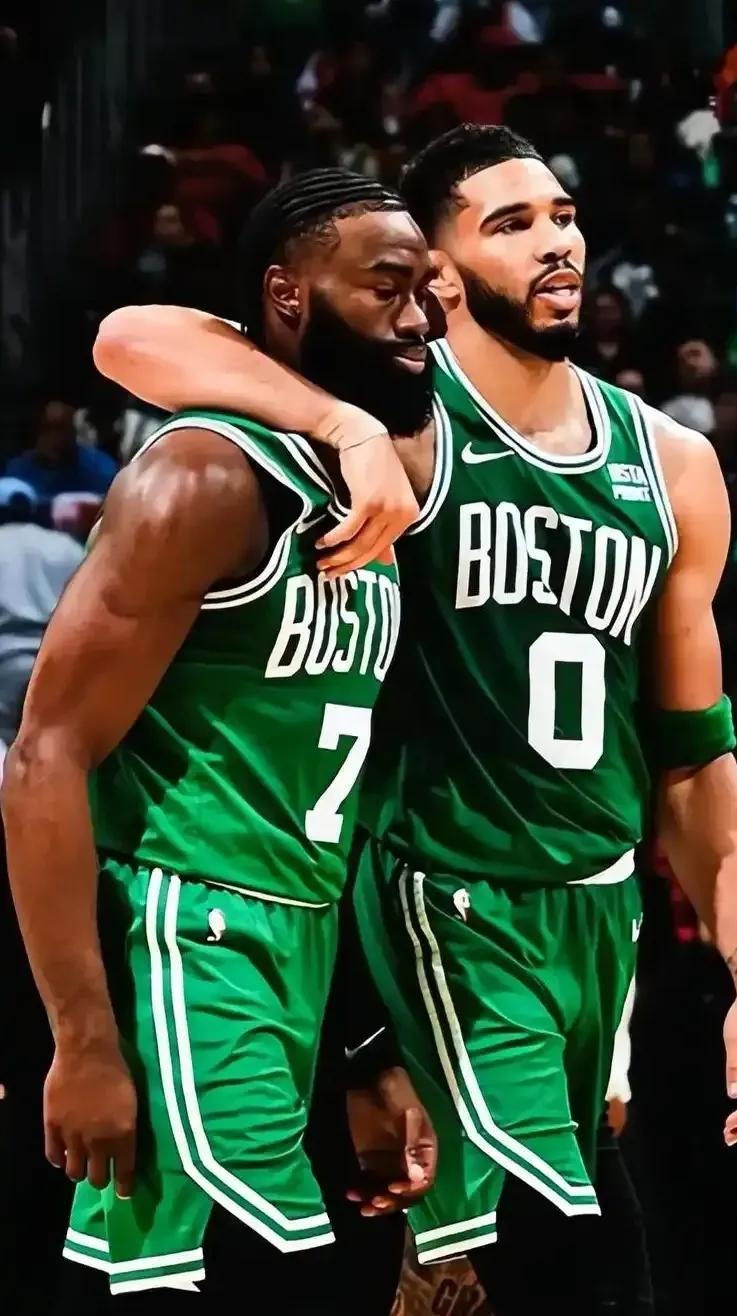 江苏队险胜猛龙，塔图姆带队取胜