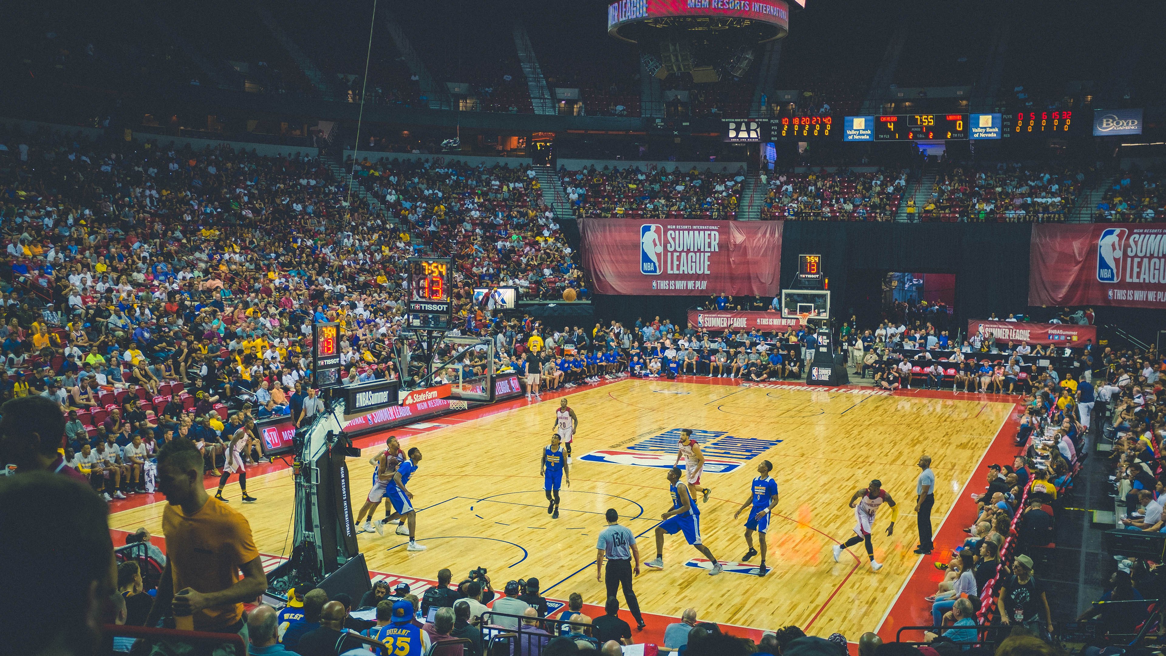 欧冠半决赛焦点战，吉林队击败太阳，创造历史之夜