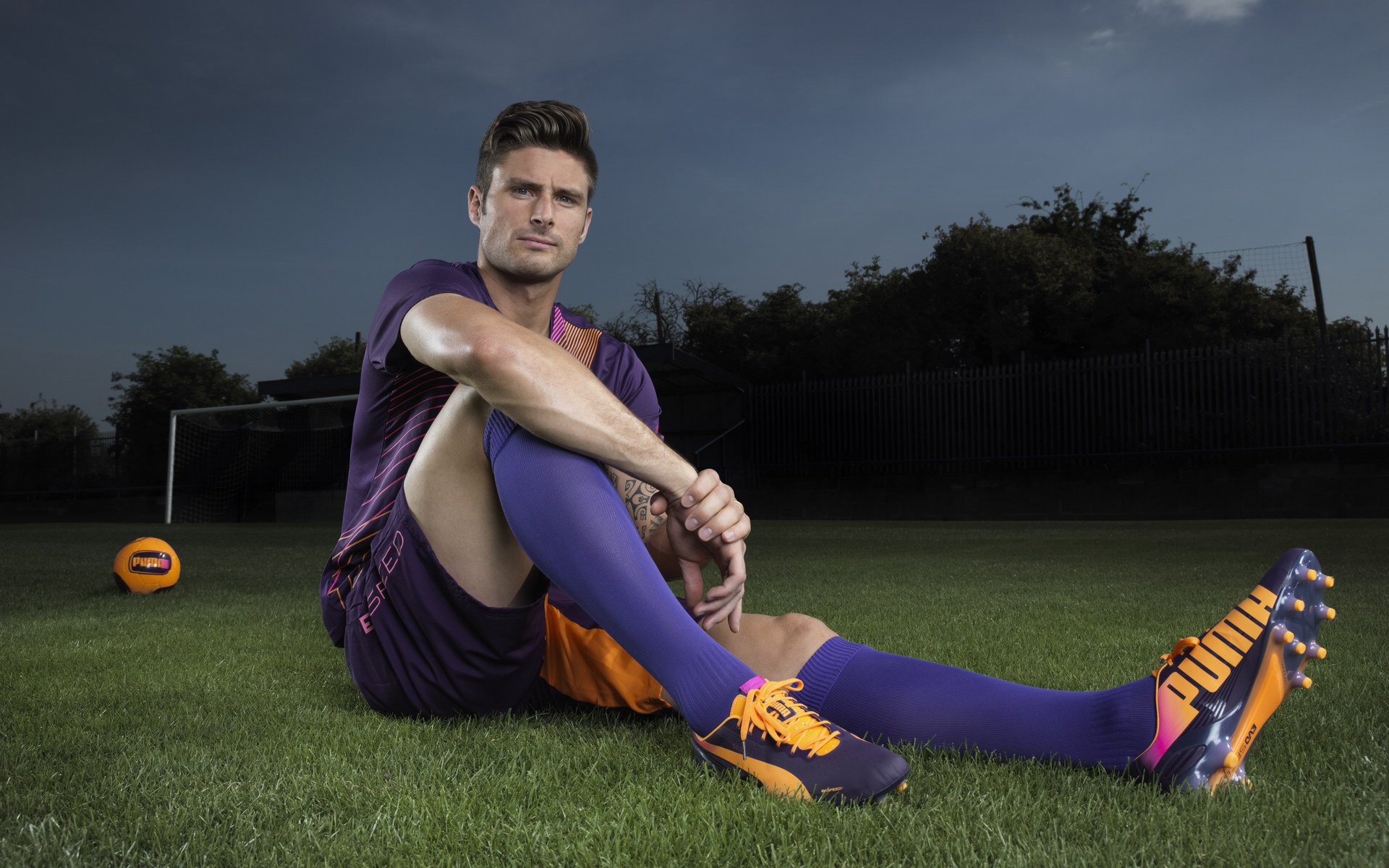 F1新赛季揭幕战之夜，马克西在焦点战证明自己